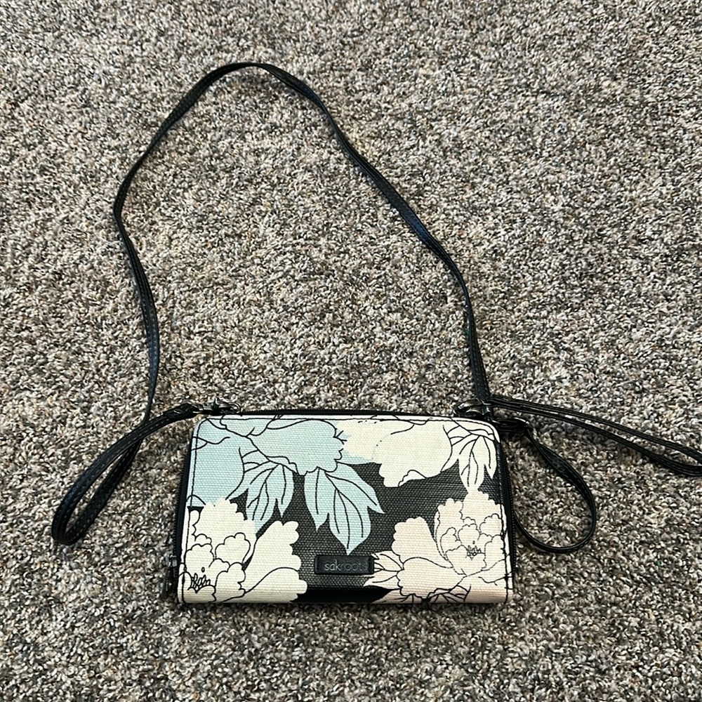 Sakroots Floral Print Wallet Crossbody Wristlet Bag